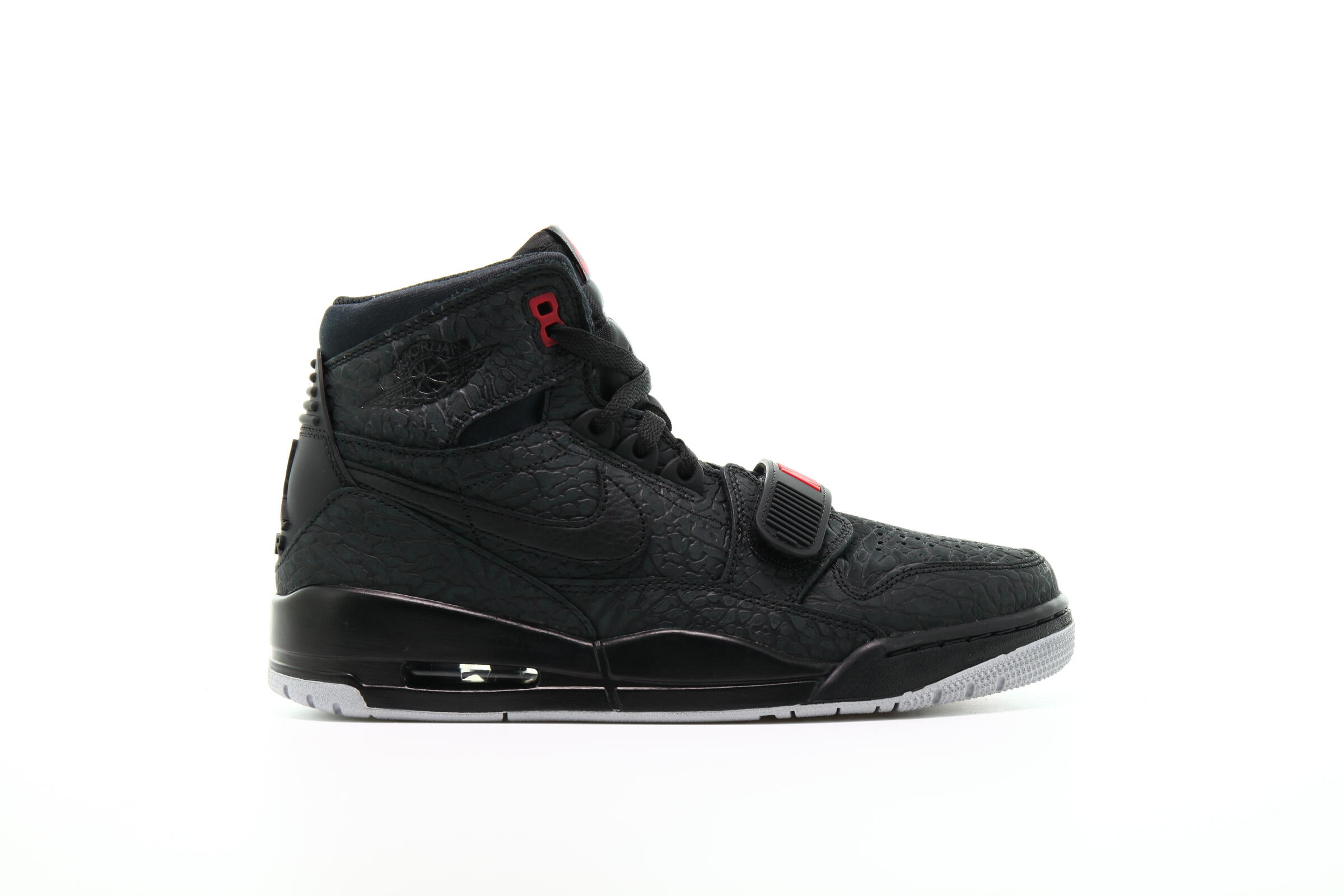 Jordan legacy 312 black and white best sale